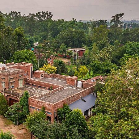 Stayvista'S Peepal Haveli - Rustic Kothi With Terrace, Breathtaking View & Bonfire Narainpur  Екстериор снимка