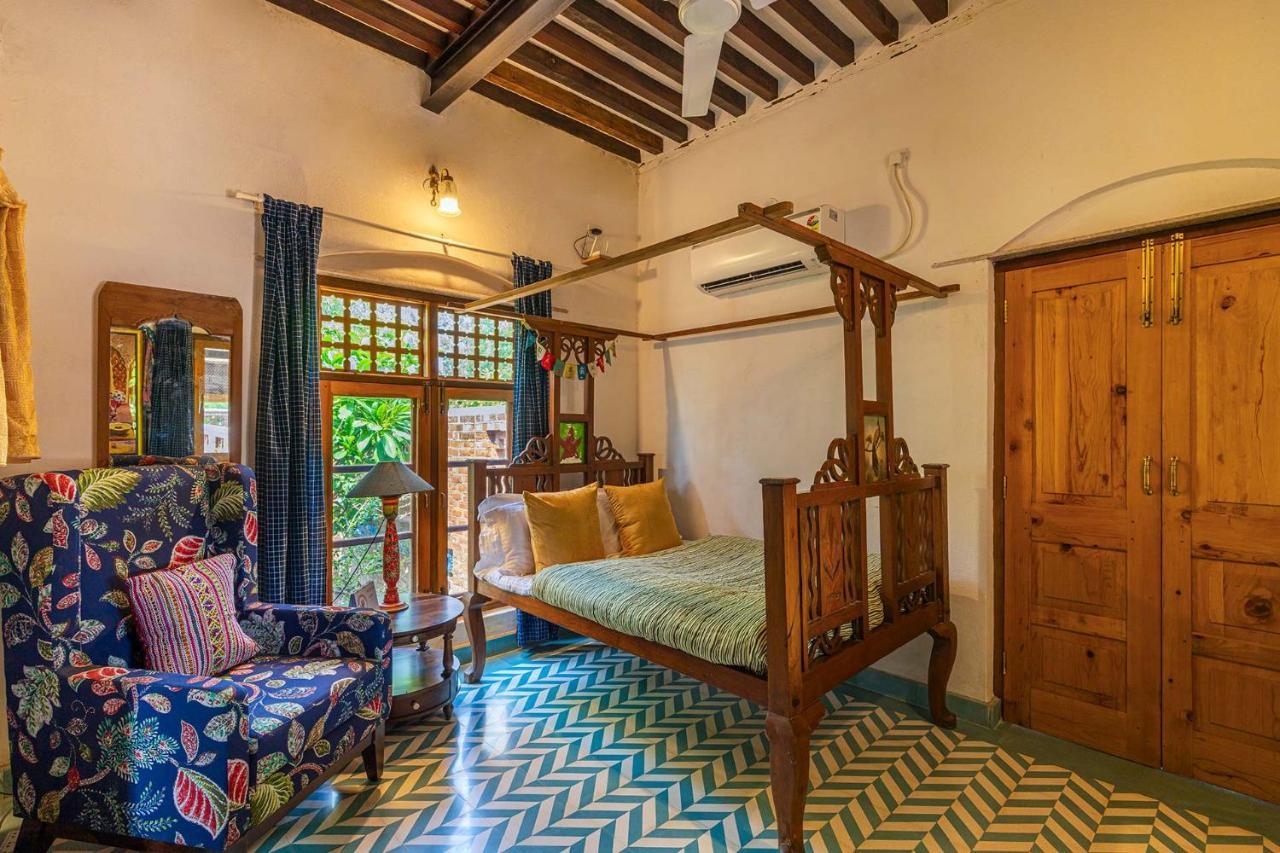 Stayvista'S Peepal Haveli - Rustic Kothi With Terrace, Breathtaking View & Bonfire Narainpur  Екстериор снимка