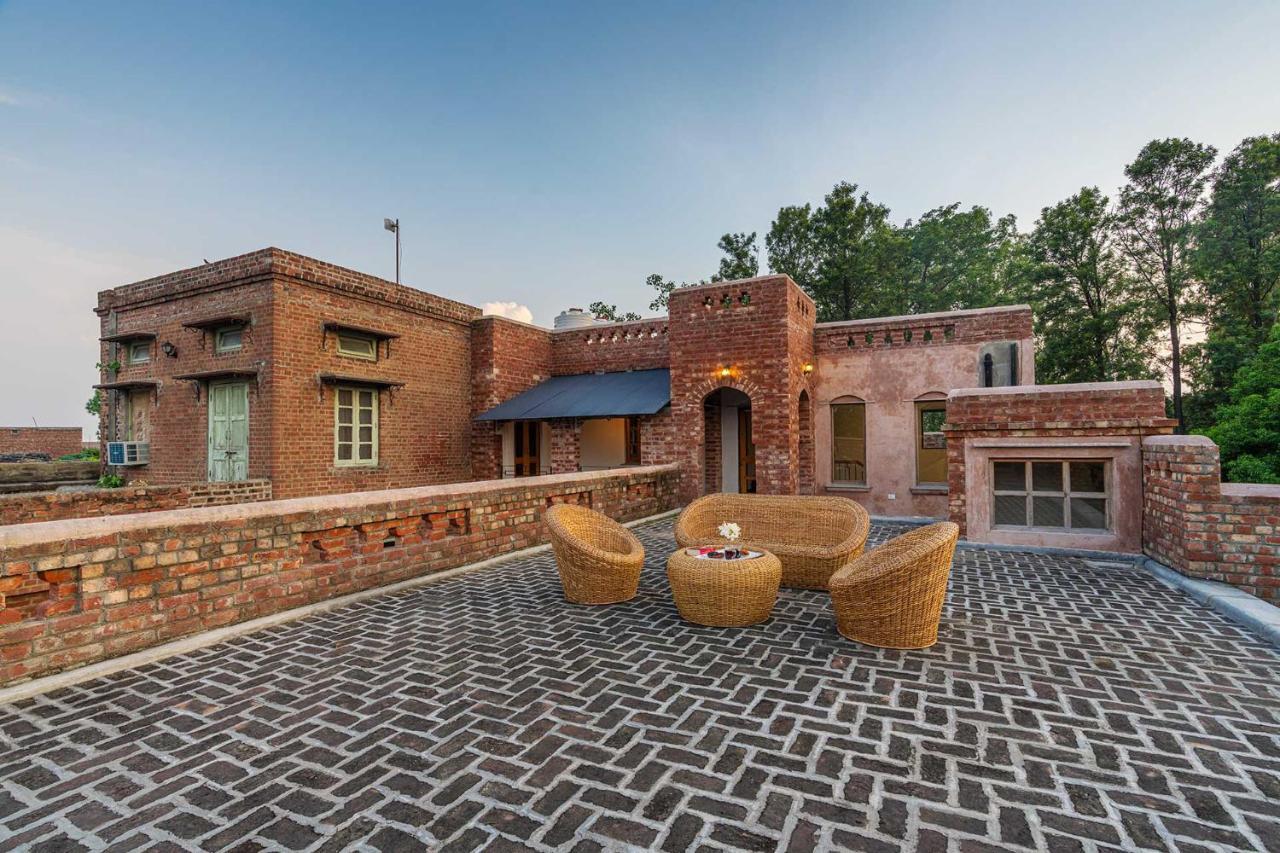 Stayvista'S Peepal Haveli - Rustic Kothi With Terrace, Breathtaking View & Bonfire Narainpur  Екстериор снимка