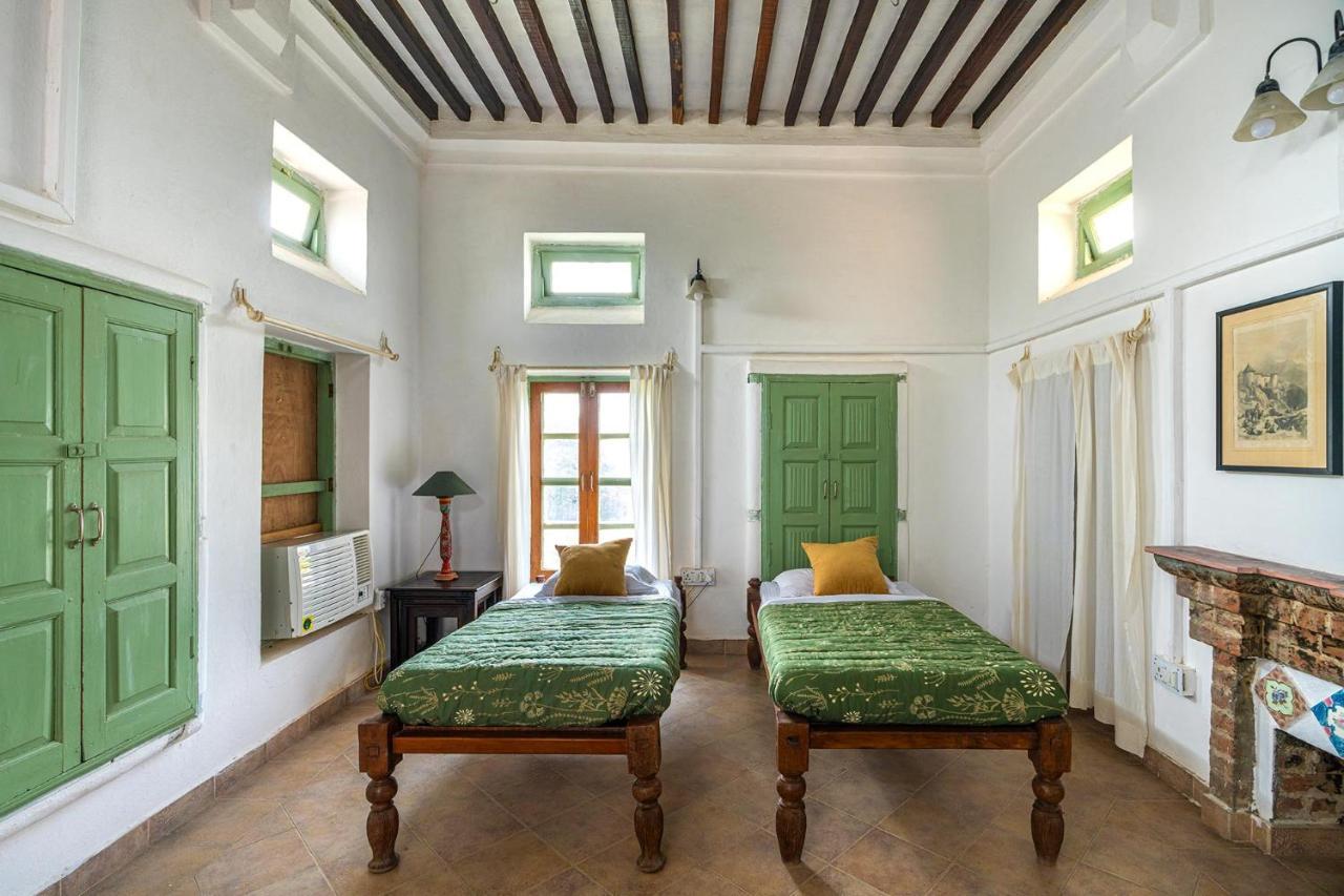 Stayvista'S Peepal Haveli - Rustic Kothi With Terrace, Breathtaking View & Bonfire Narainpur  Екстериор снимка