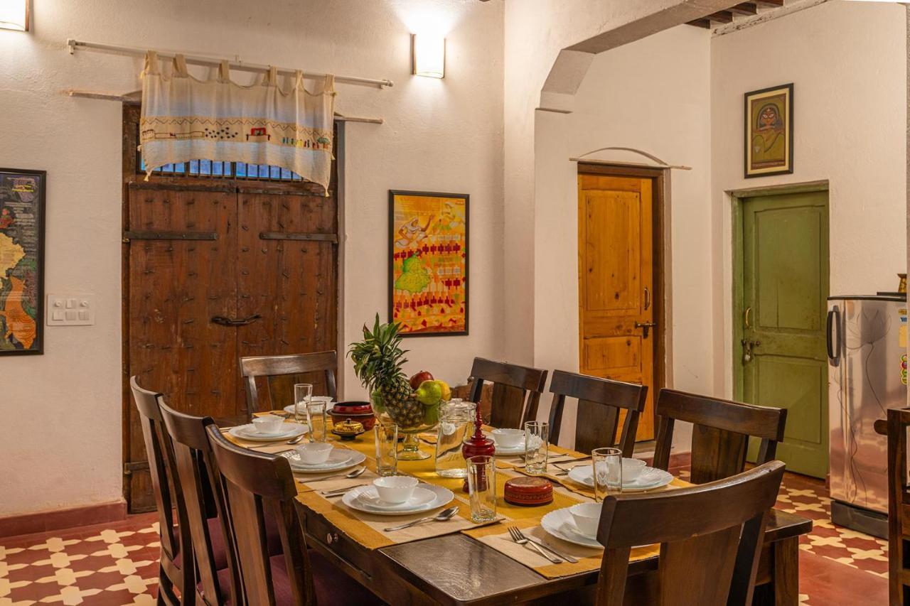 Stayvista'S Peepal Haveli - Rustic Kothi With Terrace, Breathtaking View & Bonfire Narainpur  Екстериор снимка